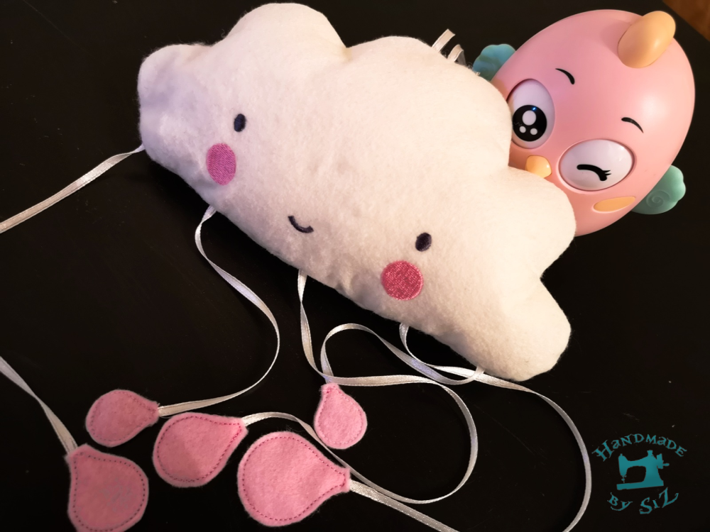 Wolken-Mobile ITH 15x24 cm